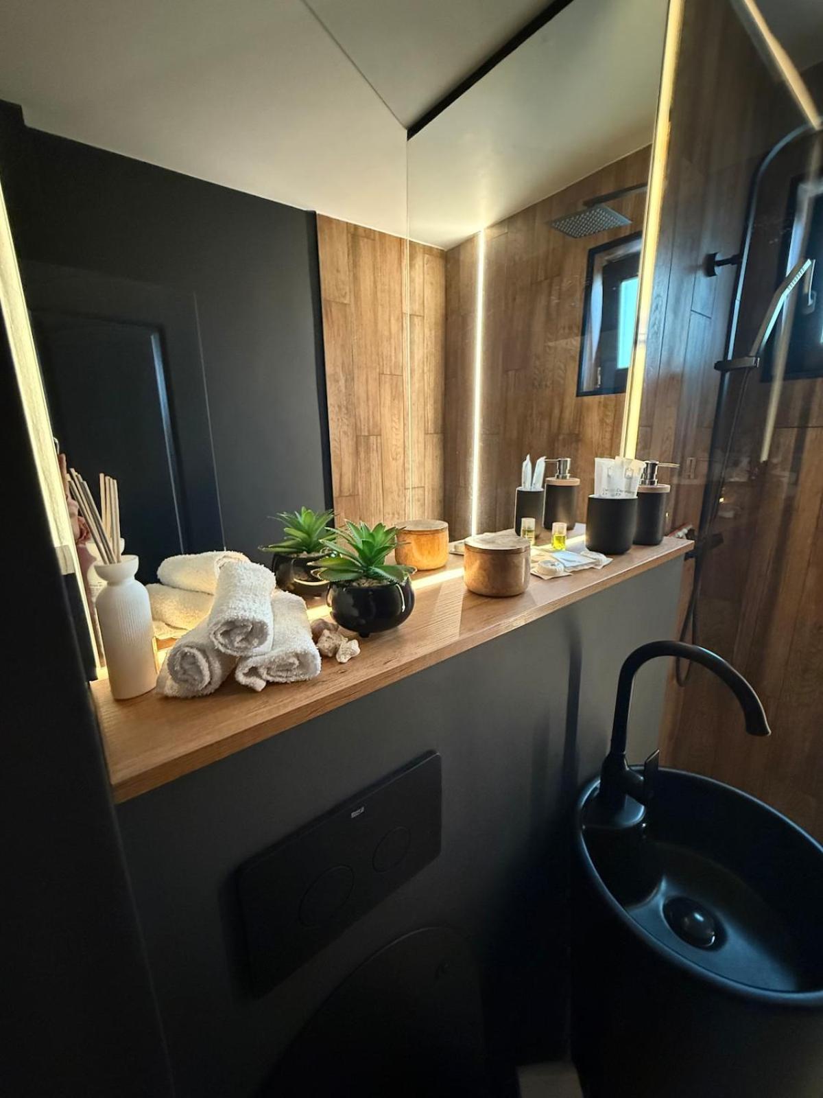 The Urban Retreat Apartment Bukarest